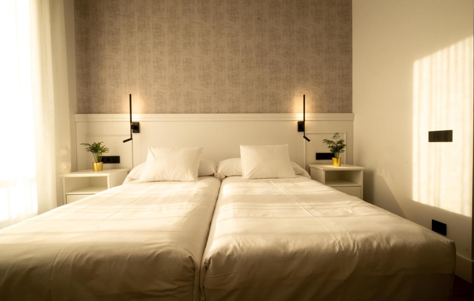 Principe De Vergara Rooms Lujo En El Centro De Logrono Bagian luar foto